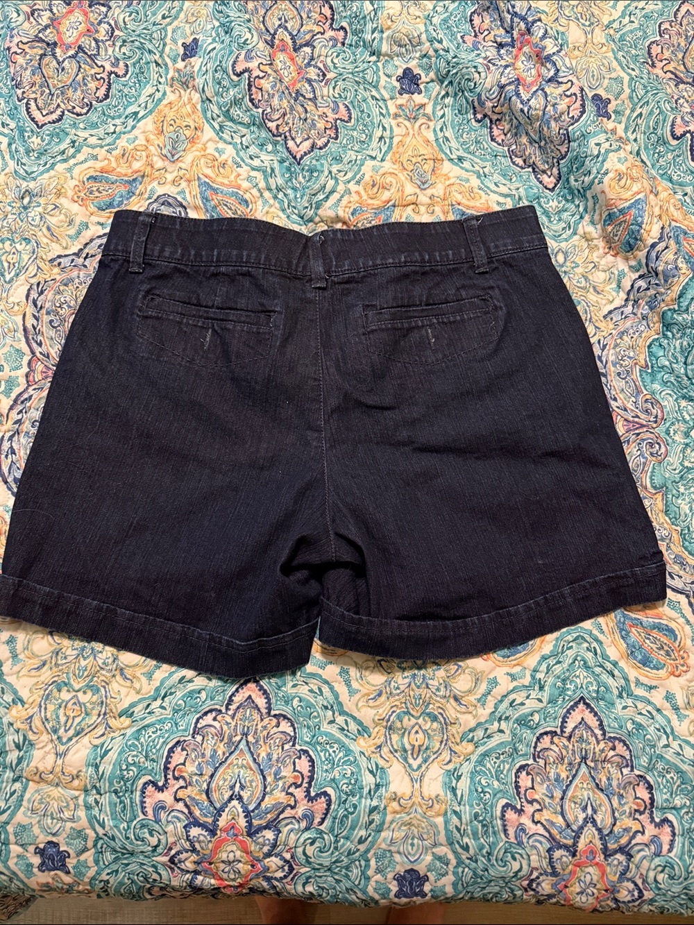 Gloria Vanderbilt Denim Shorts - Picture 3 of 3